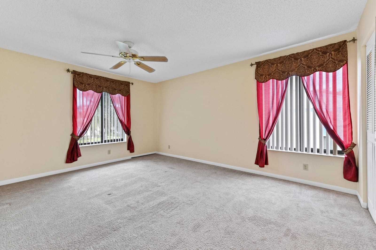 1106 Green Pine Boulevard G3, West Palm Beach, FL 33409 photo 10