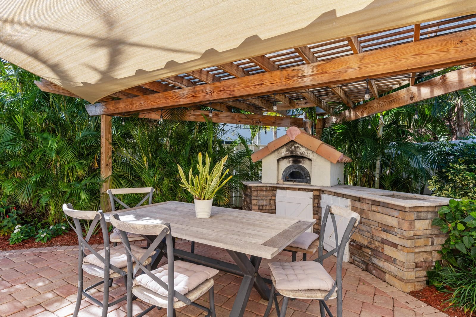 340 N Country Club Boulevard, Boca Raton, FL 33487 photo 22