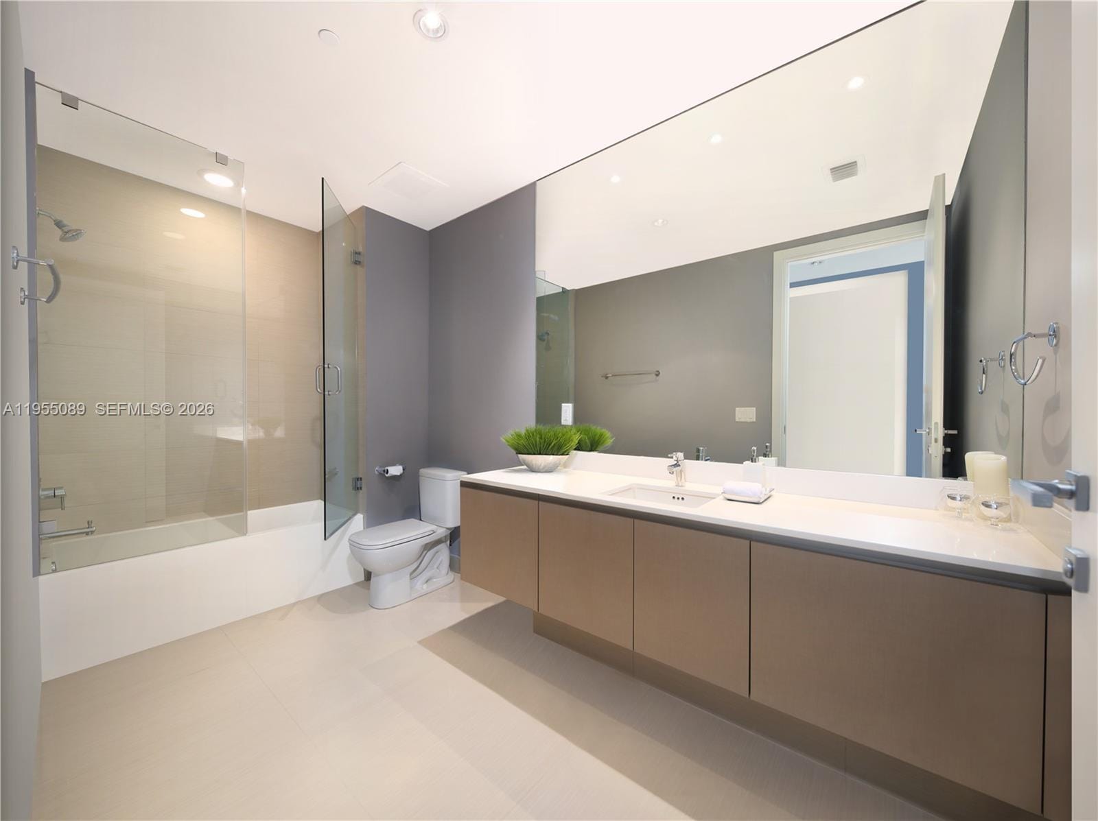 3300 NE 188th Street 315 — photo 12