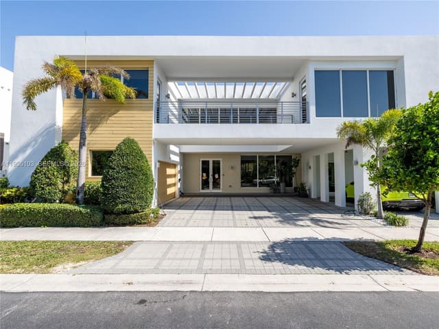 7451 NW 103rd Court, Doral Commons Residential, Doral, FL
