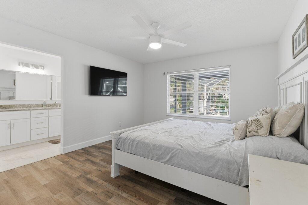 131 NE Naranja Avenue — photo 9