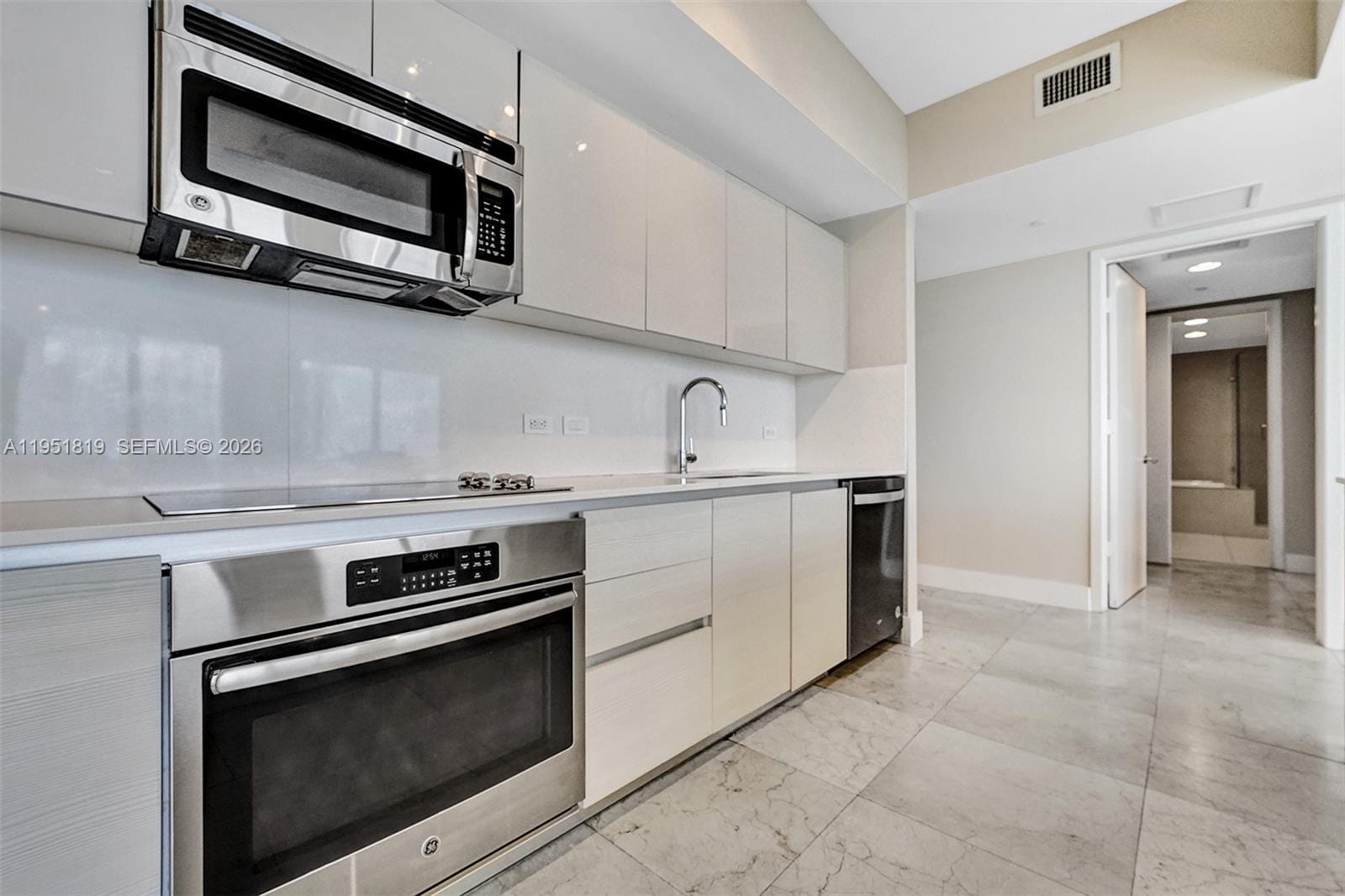 2600 E Hallandale Beach Boulevard T3201, Hallandale Beach, FL 33009 photo 23