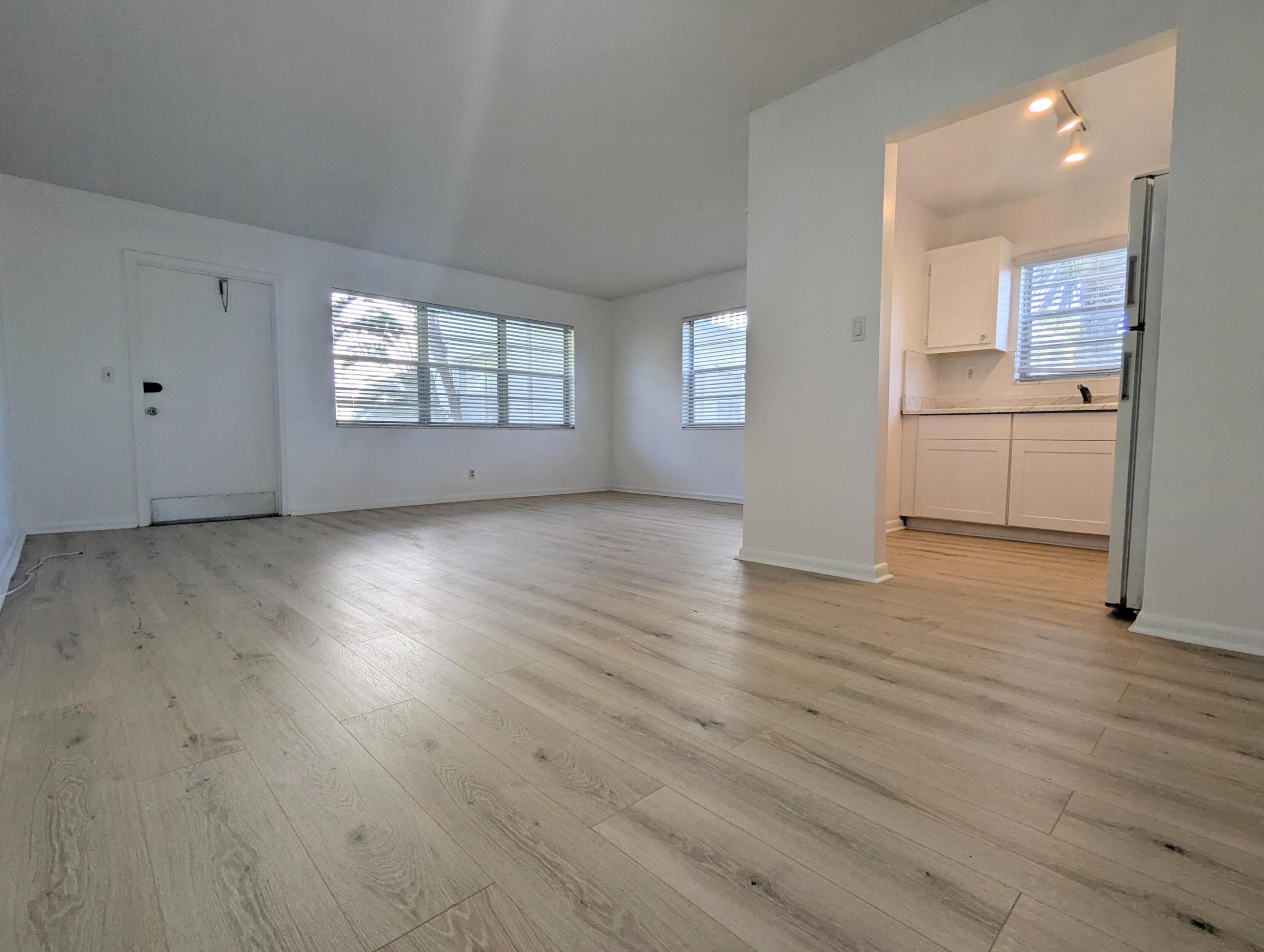 353 Sheffield O, West Palm Beach, FL 33417, West Palm Beach