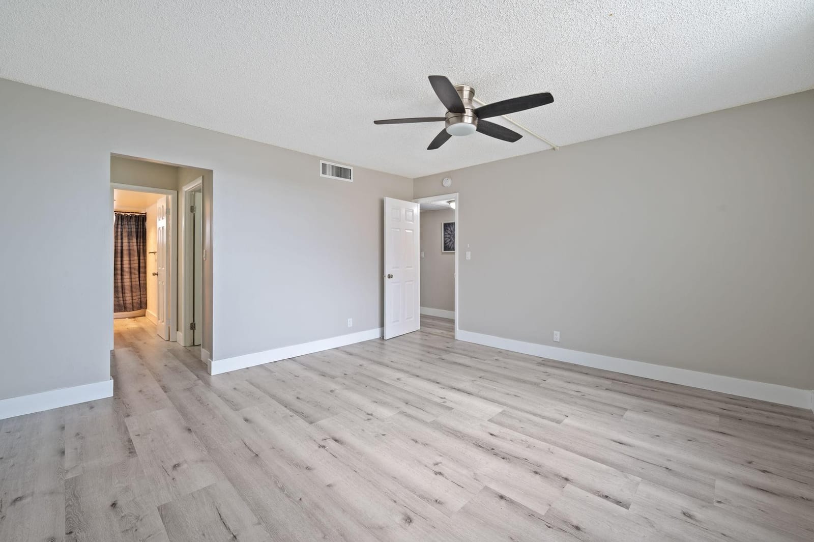 403 NW 68th Avenue 517, Plantation, FL 33317 photo 15