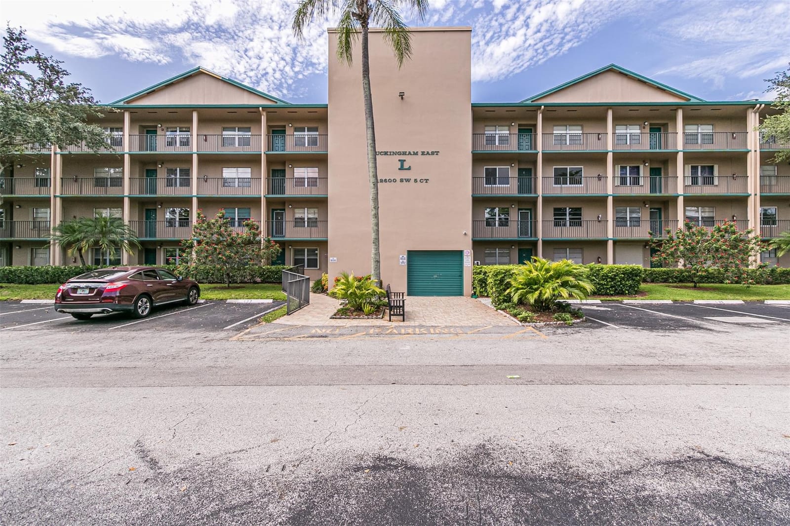 12600 SW 5th Court 408l — photo 2
