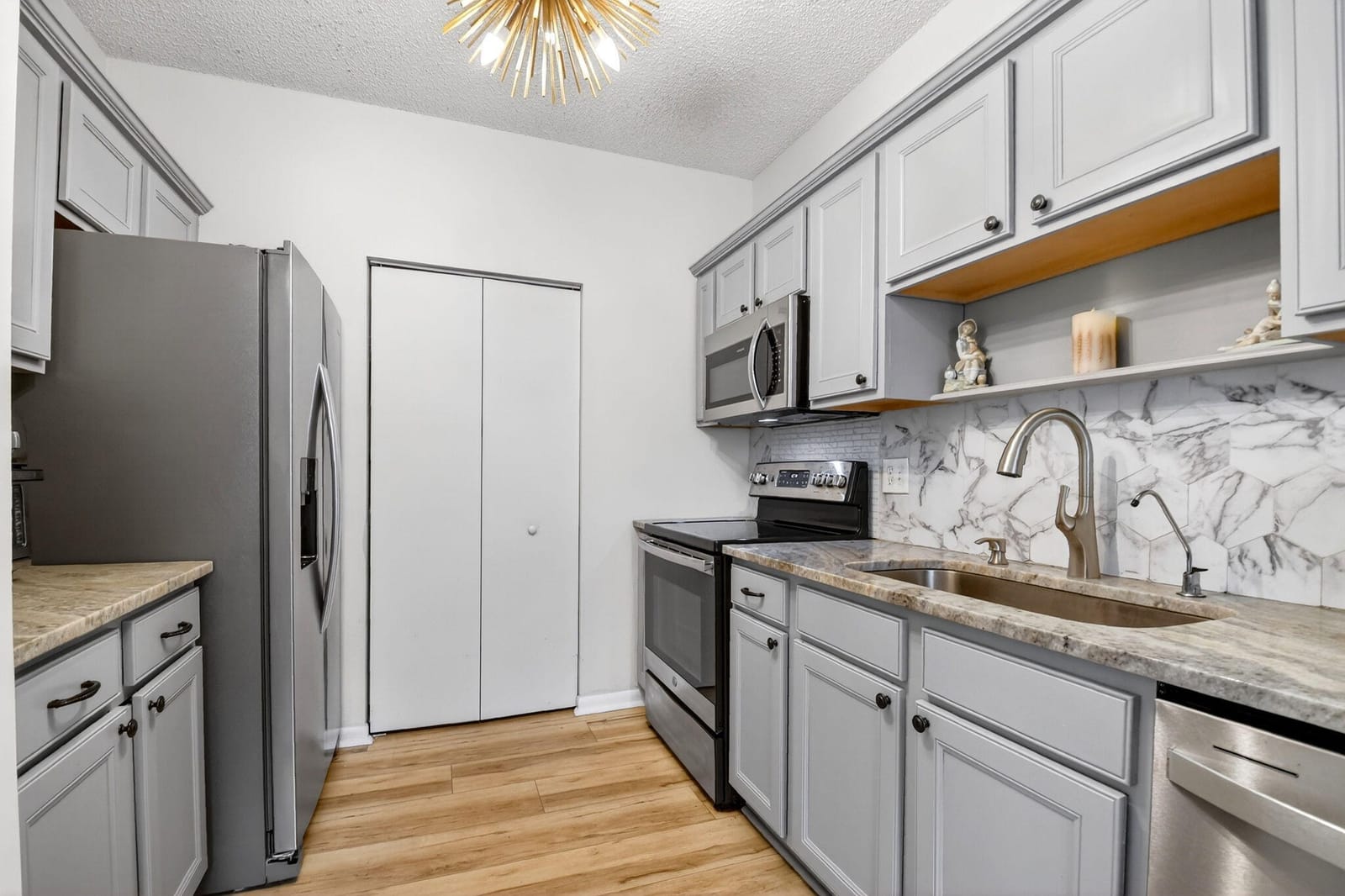 9876 Kamena Circle — photo 4