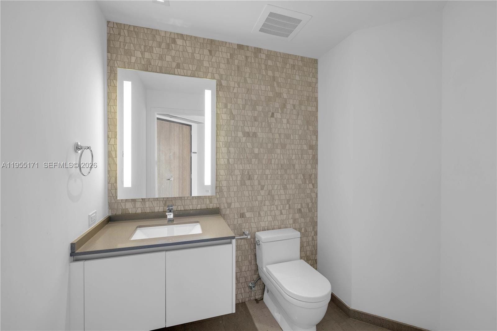 88 SW 7th Street 3711, Miami, FL 33130 photo 18