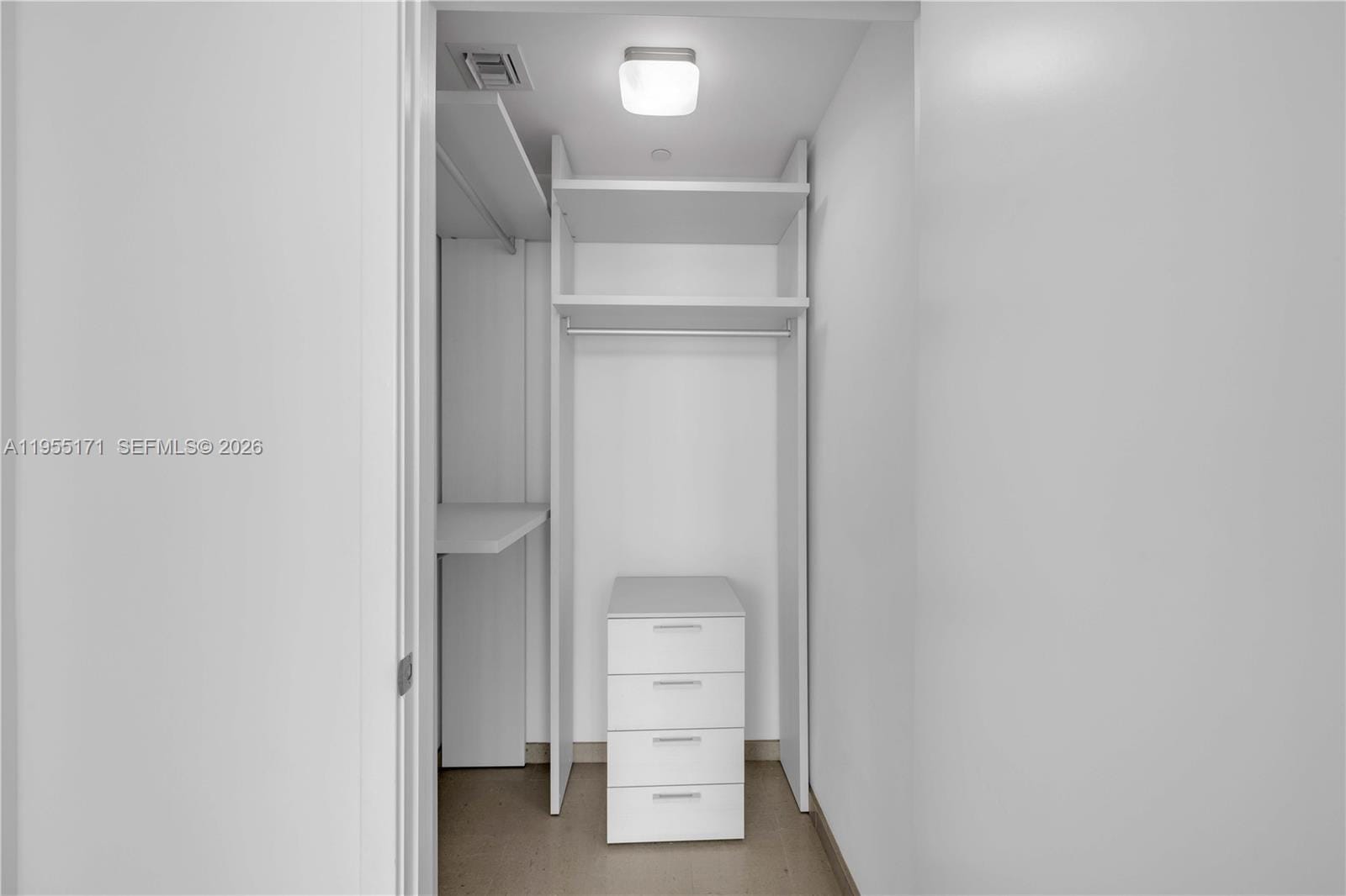 88 SW 7th Street 3711, Miami, FL 33130 photo 30