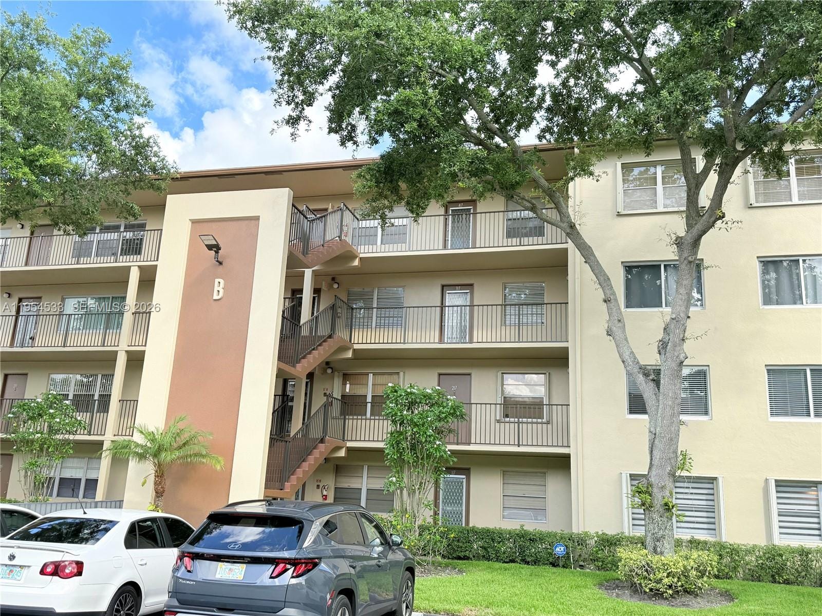 850 SW 133rd Terrace 416B — photo 2