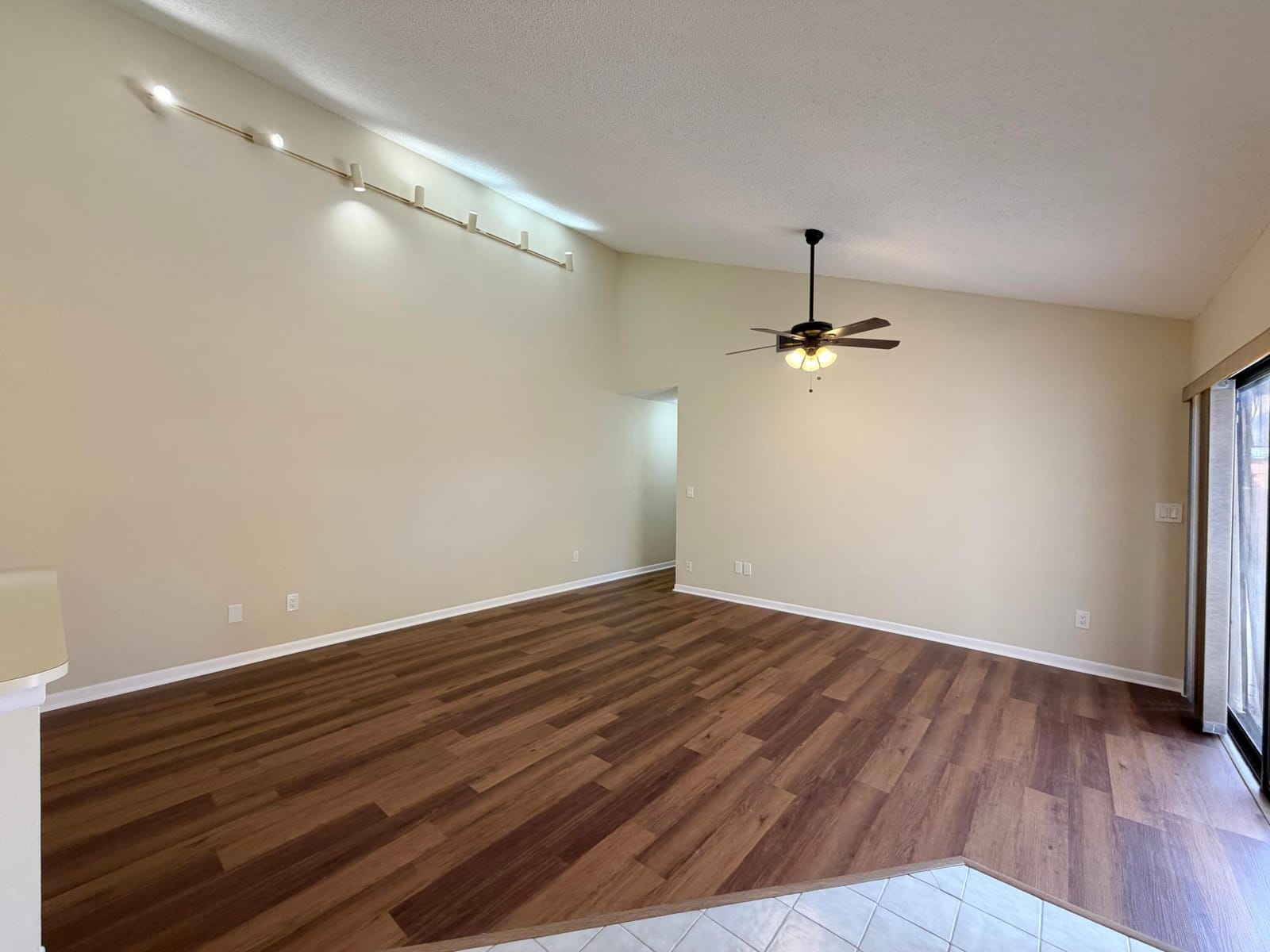 1040 Summit Place Circle B, West Palm Beach, FL 33415 photo 16