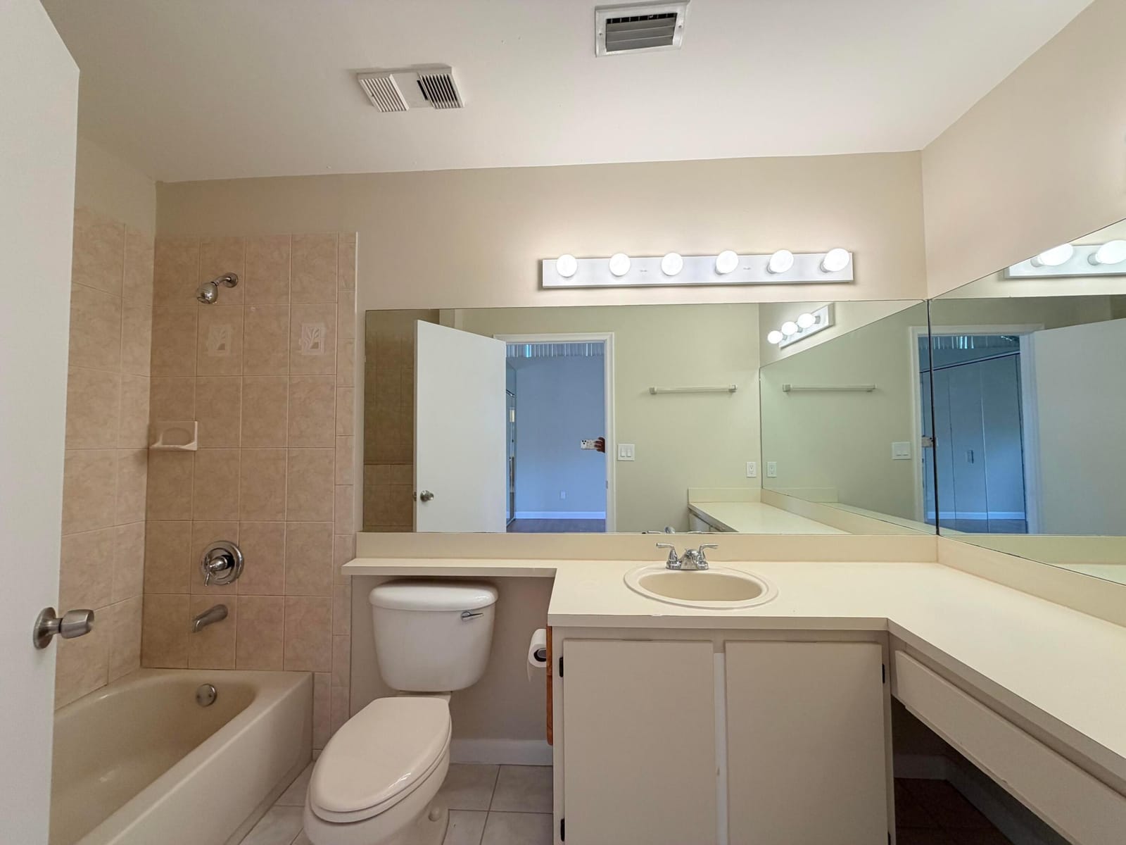 1040 Summit Place Circle B, West Palm Beach, FL 33415 photo 20