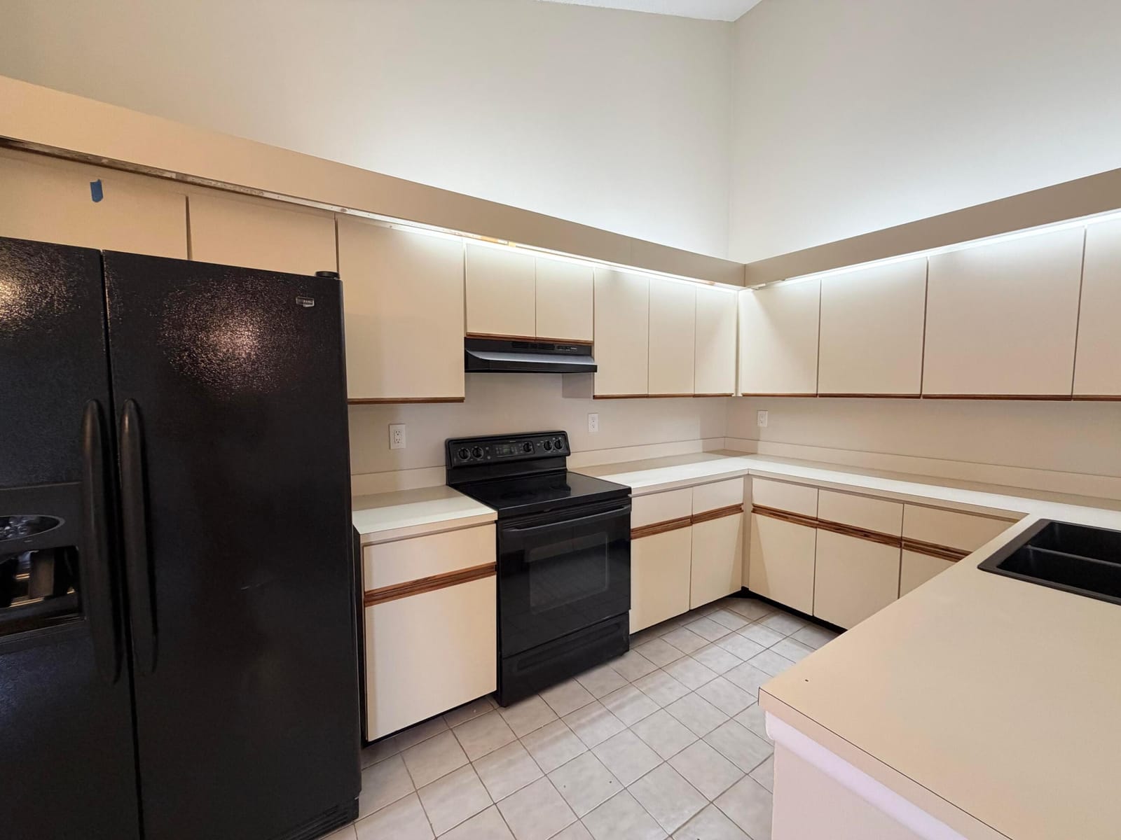 1040 Summit Place Circle B — photo 10