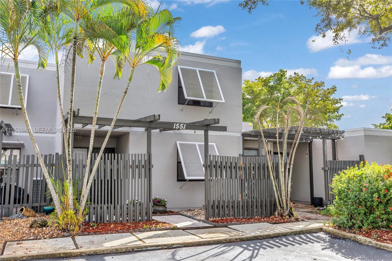 1551 NW 113th Avenue, Pembroke Pines, FL 33026