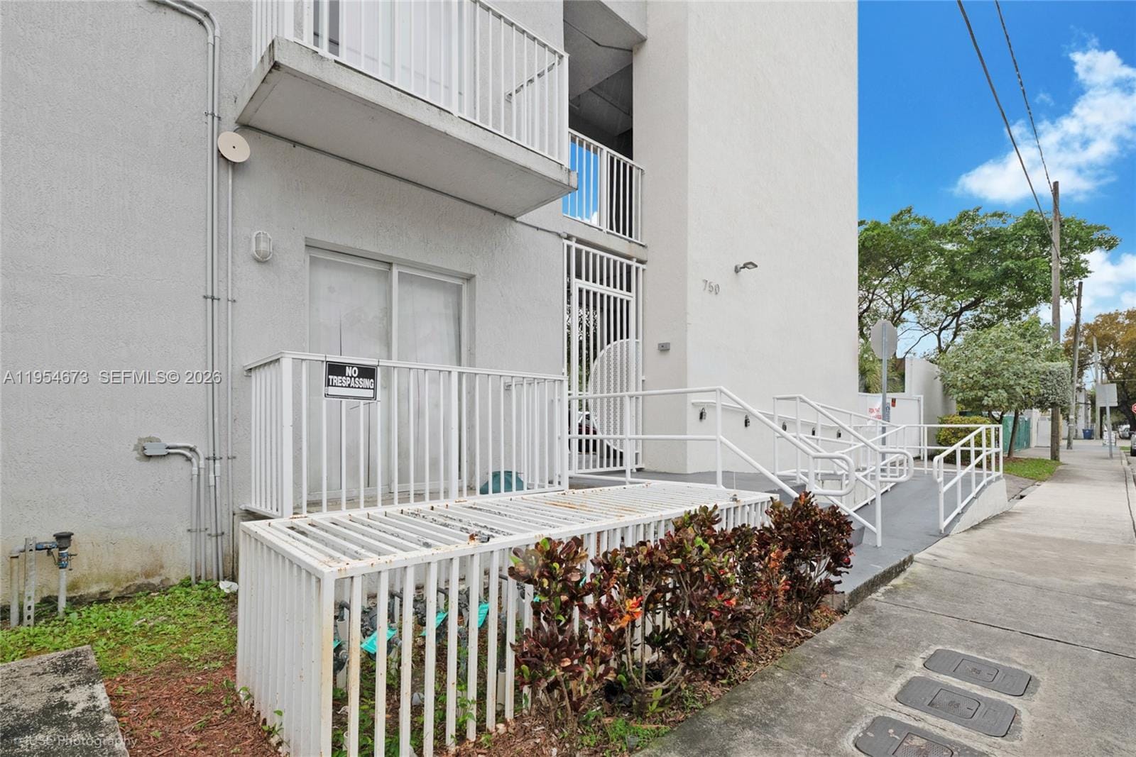 750 SW 2nd Street, Miami, FL 33130 photo 16