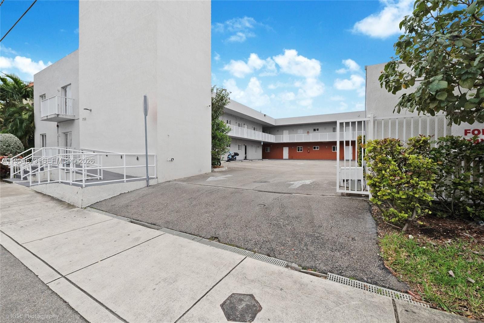 750 SW 2nd Street — photo 9