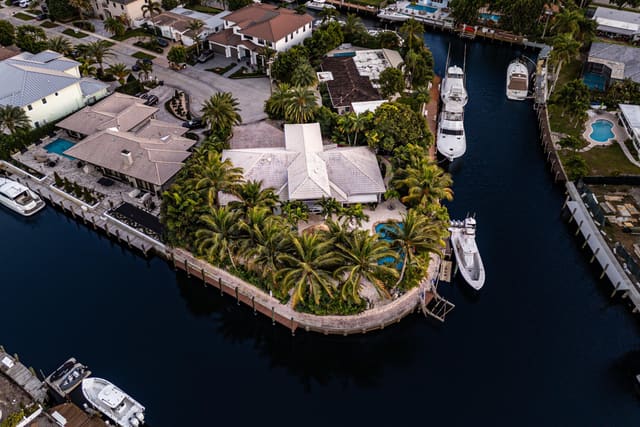 2311 NE 47th Street, Lighthouse Point, FL 33064