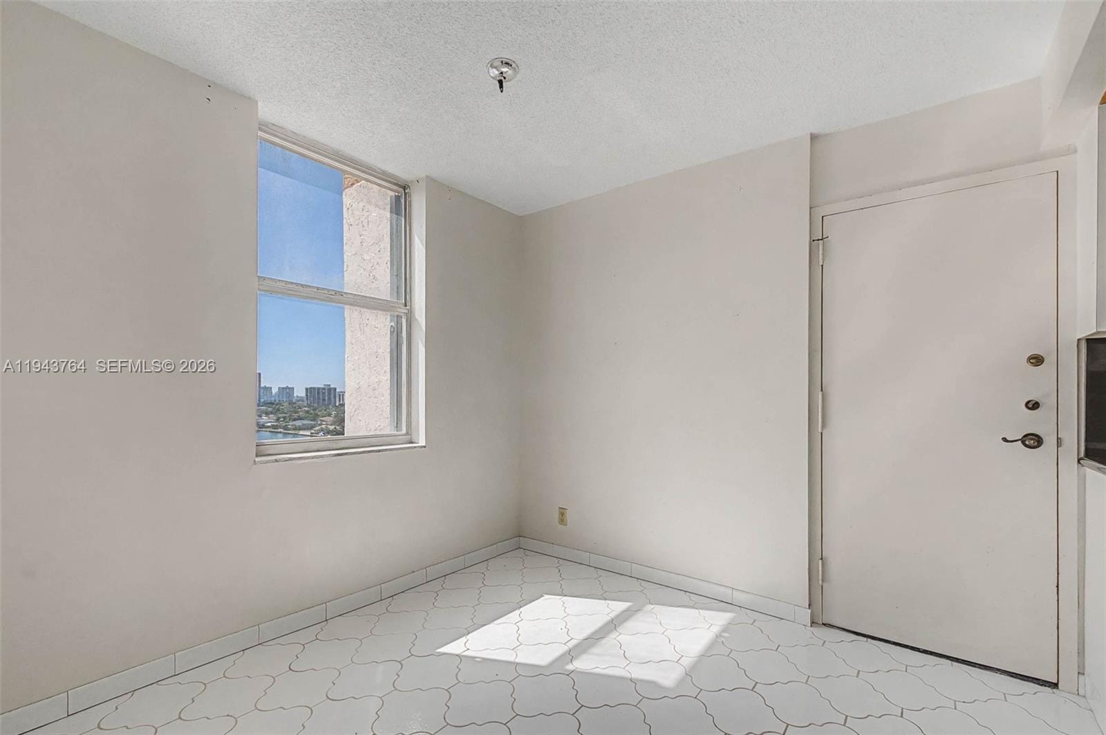 1865 S Ocean Drive 14M, Hallandale Beach, FL 33009 photo 11