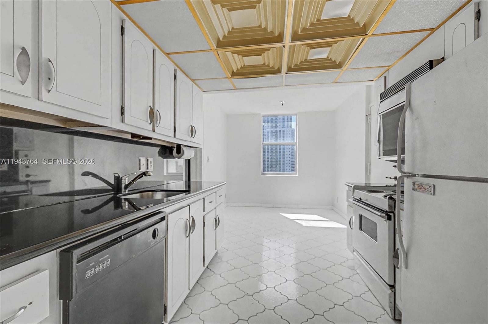 1865 S Ocean Drive 14M, Hallandale Beach, FL 33009 photo 10