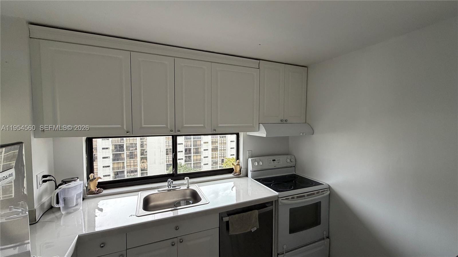 17011 N Bay Road 912, Sunny Isles Beach, FL 33160 photo 12