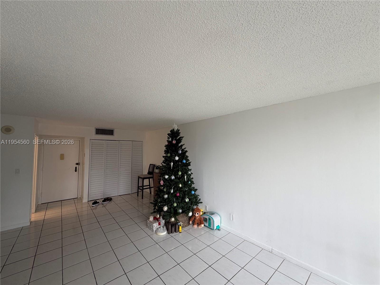 17011 N Bay Road 912, Sunny Isles Beach, FL 33160 photo 5