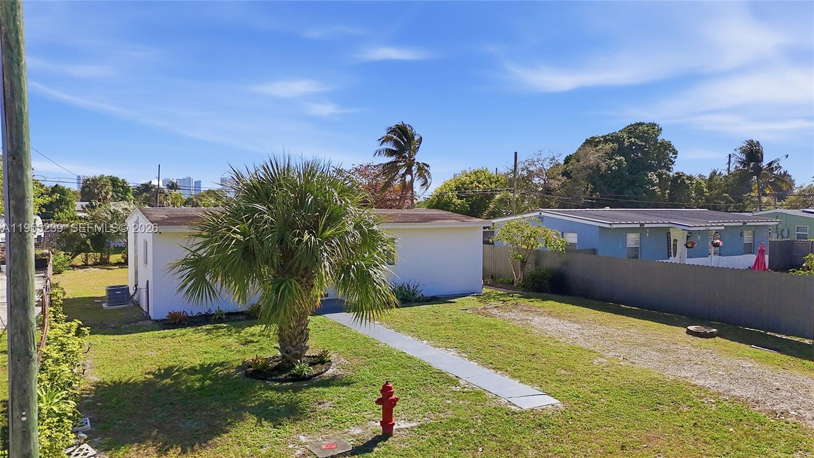 1308 NW 13th Court — photo 3