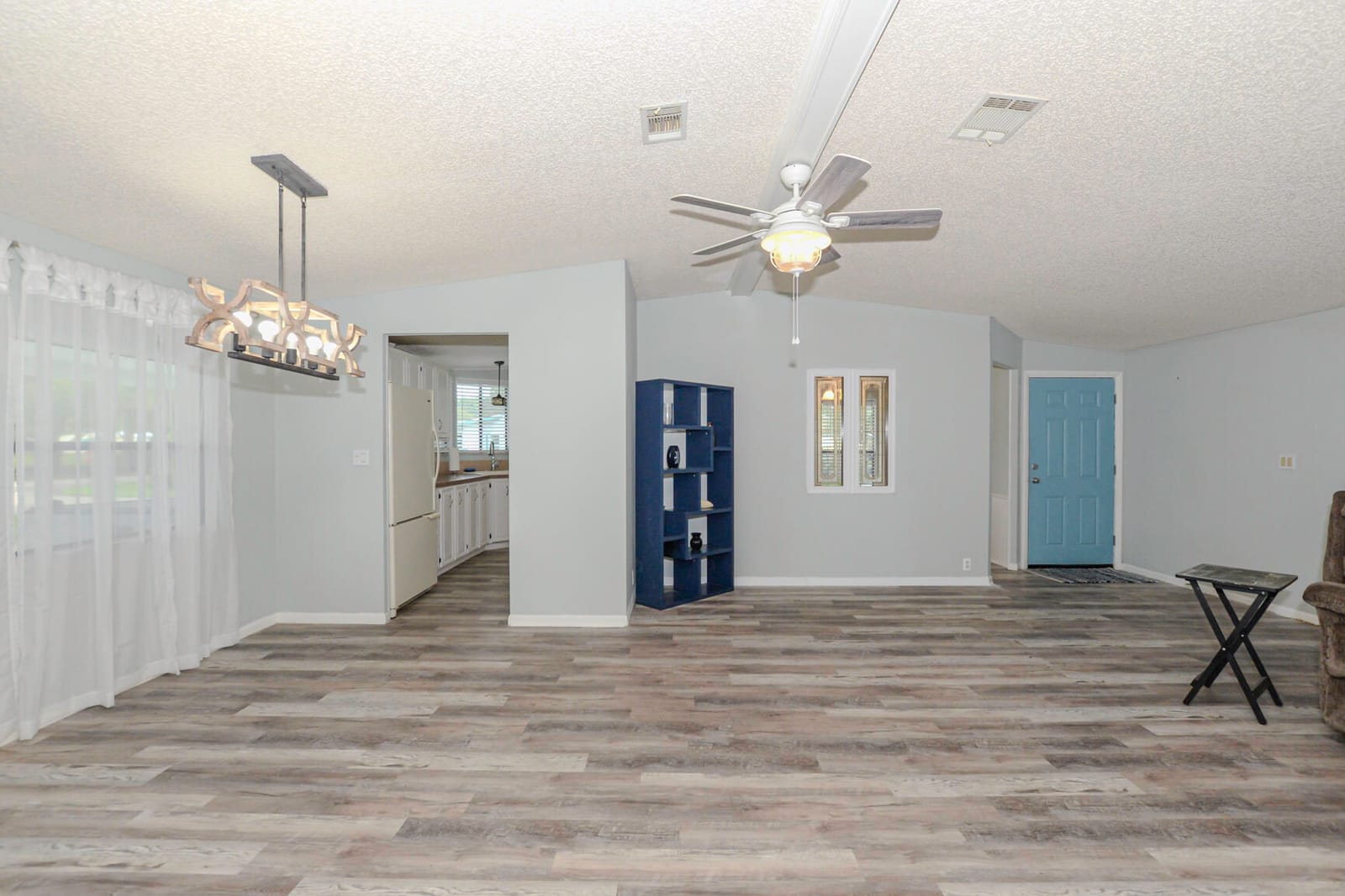 8203 Cinnamon Lane — photo 8