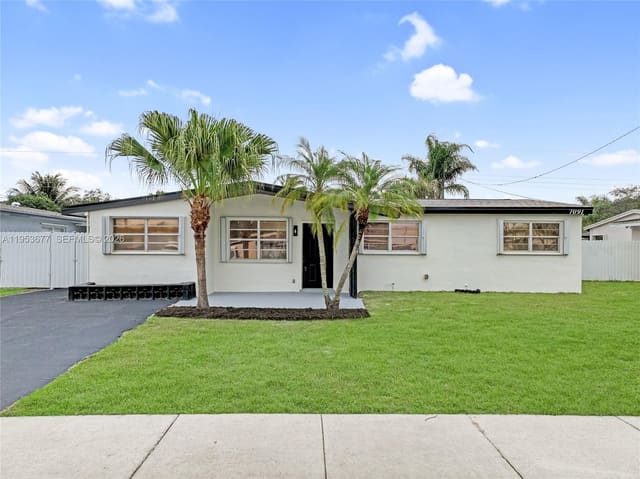 7091 Harding Street, Hollywood, FL 33024