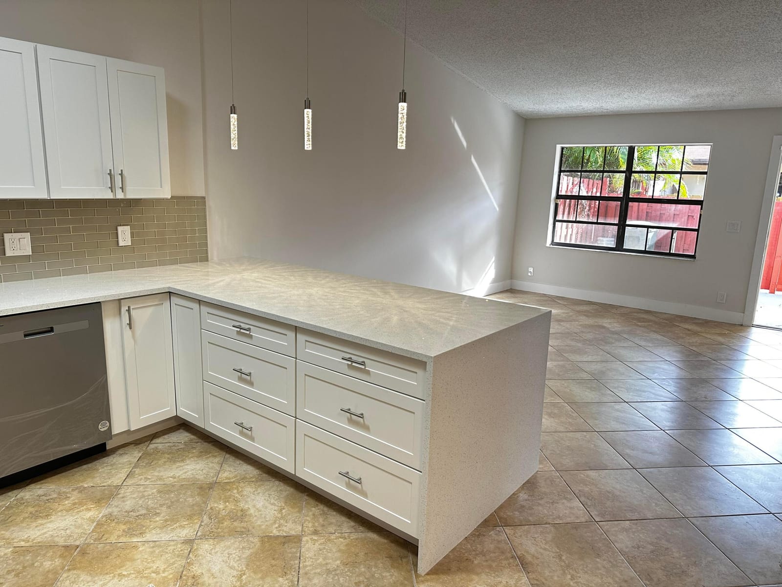 4326 Woodstock Drive C — photo 12