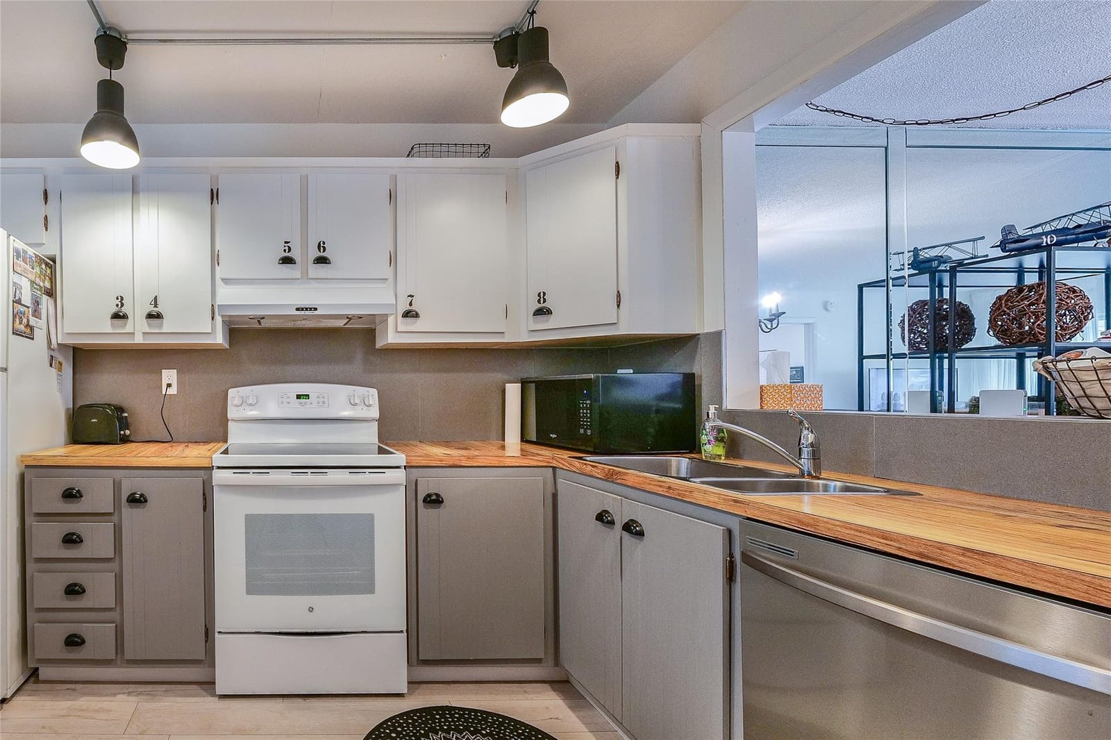 3920 Inverrary Boulevard 404-C — photo 11