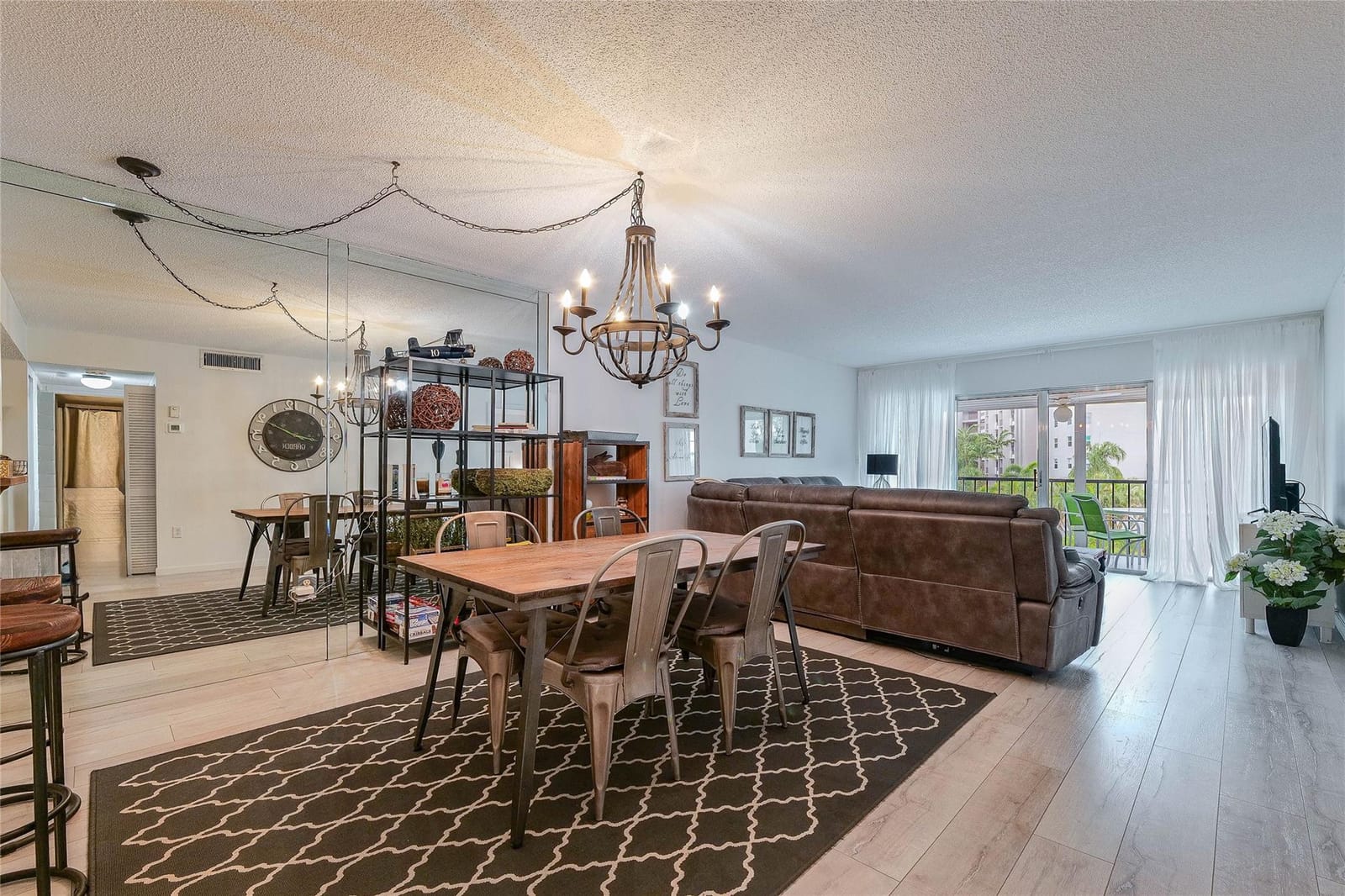 3920 Inverrary Boulevard 404-C — photo 7