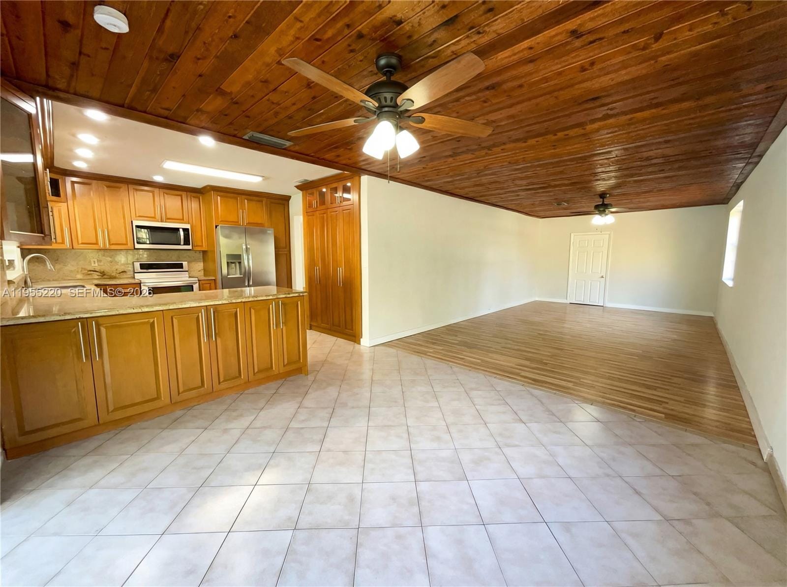 10001 SW 99th Avenue, Miami, FL 33176 photo 10
