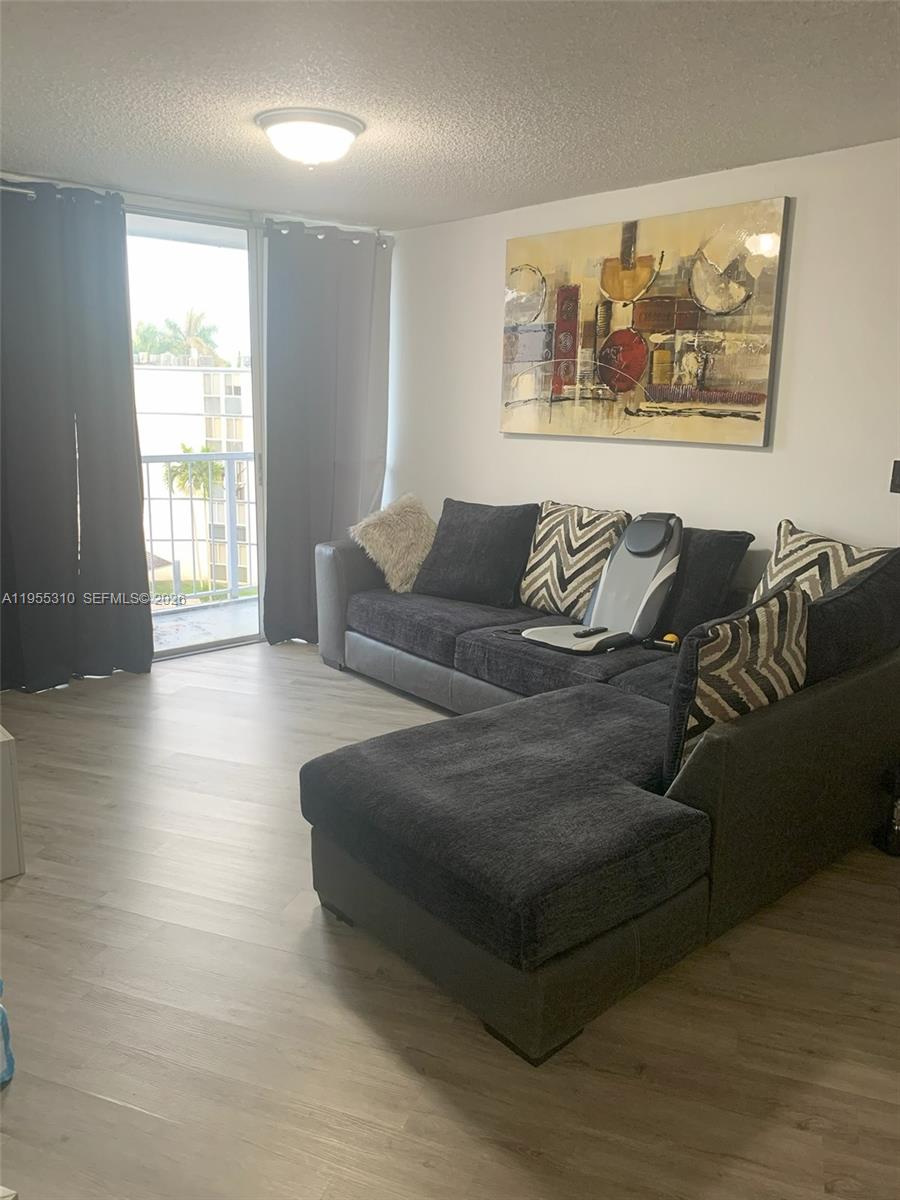 7075 NW 186th Street C511, Hialeah, FL 33015, Hialeah