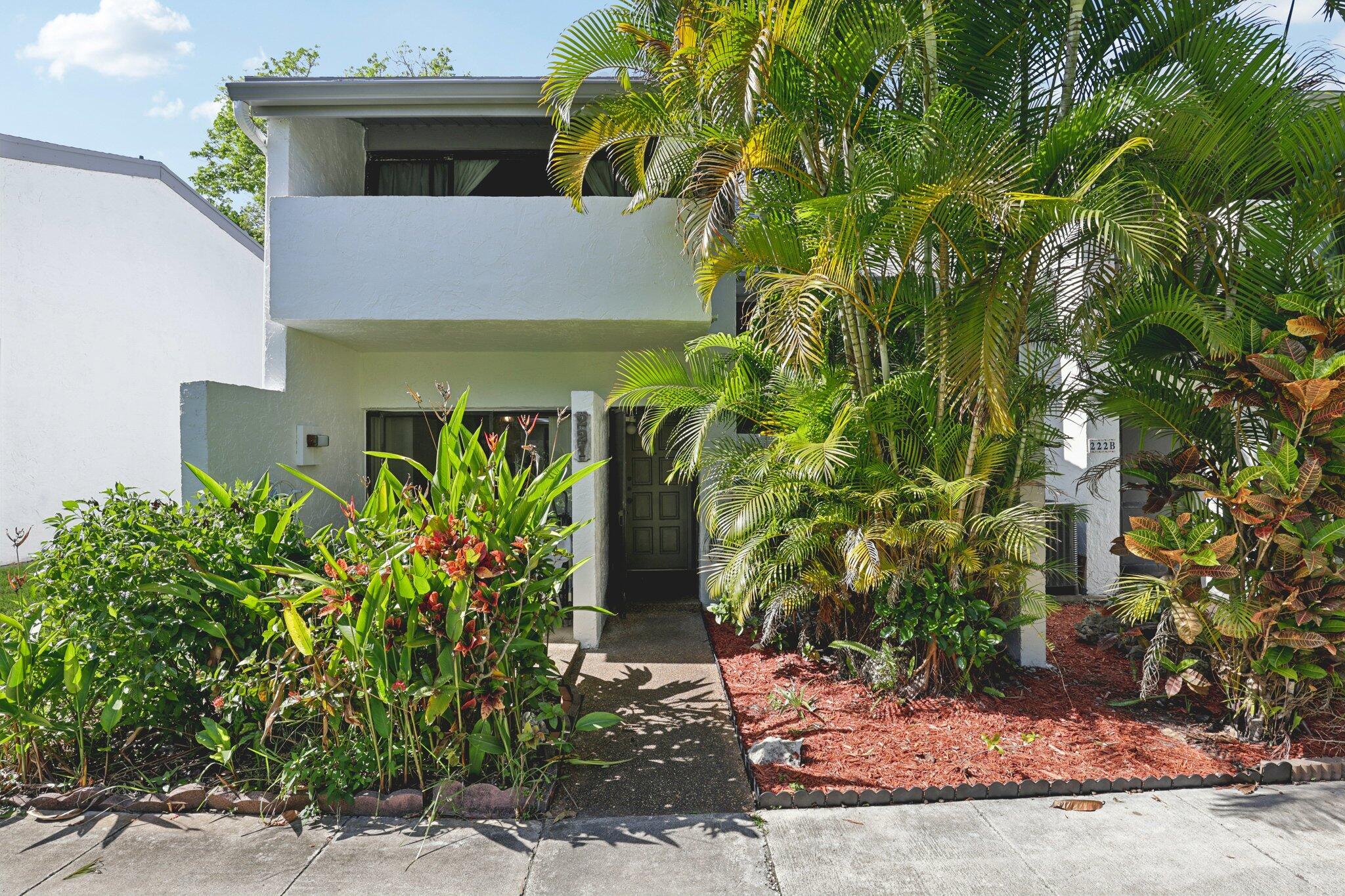 19232 NE 25th Avenue 221b, Miami, FL 33180, Miami