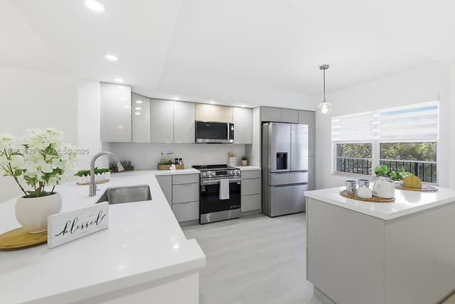 1300 SW 125th Avenue 306K, Pembroke Pines, FL 33027