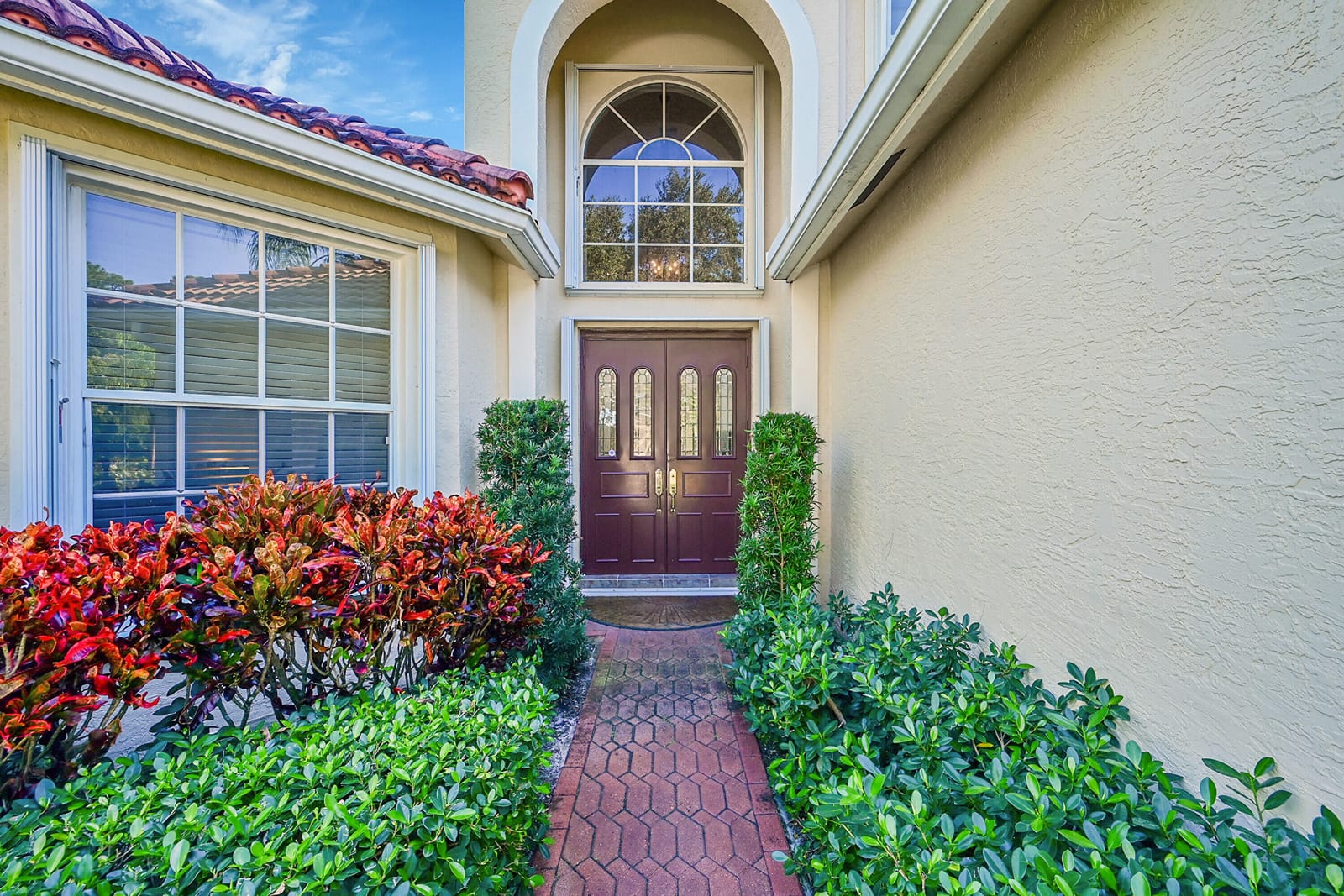 15 Lawrence Lake Drive, Boynton Beach, FL 33436 photo 2