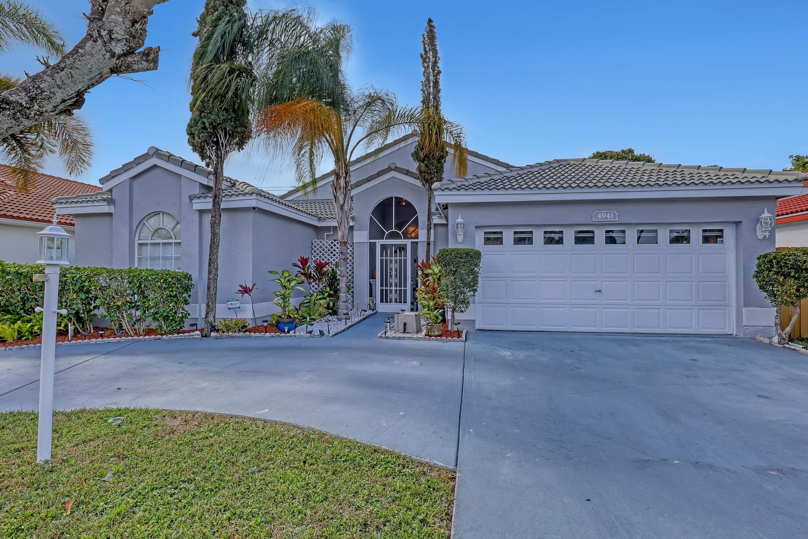 4941 Broadstone Circle, West Palm Beach, FL 33417