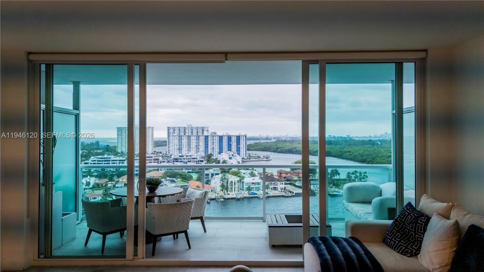 400 Sunny Isles Boulevard 1504 — photo 2