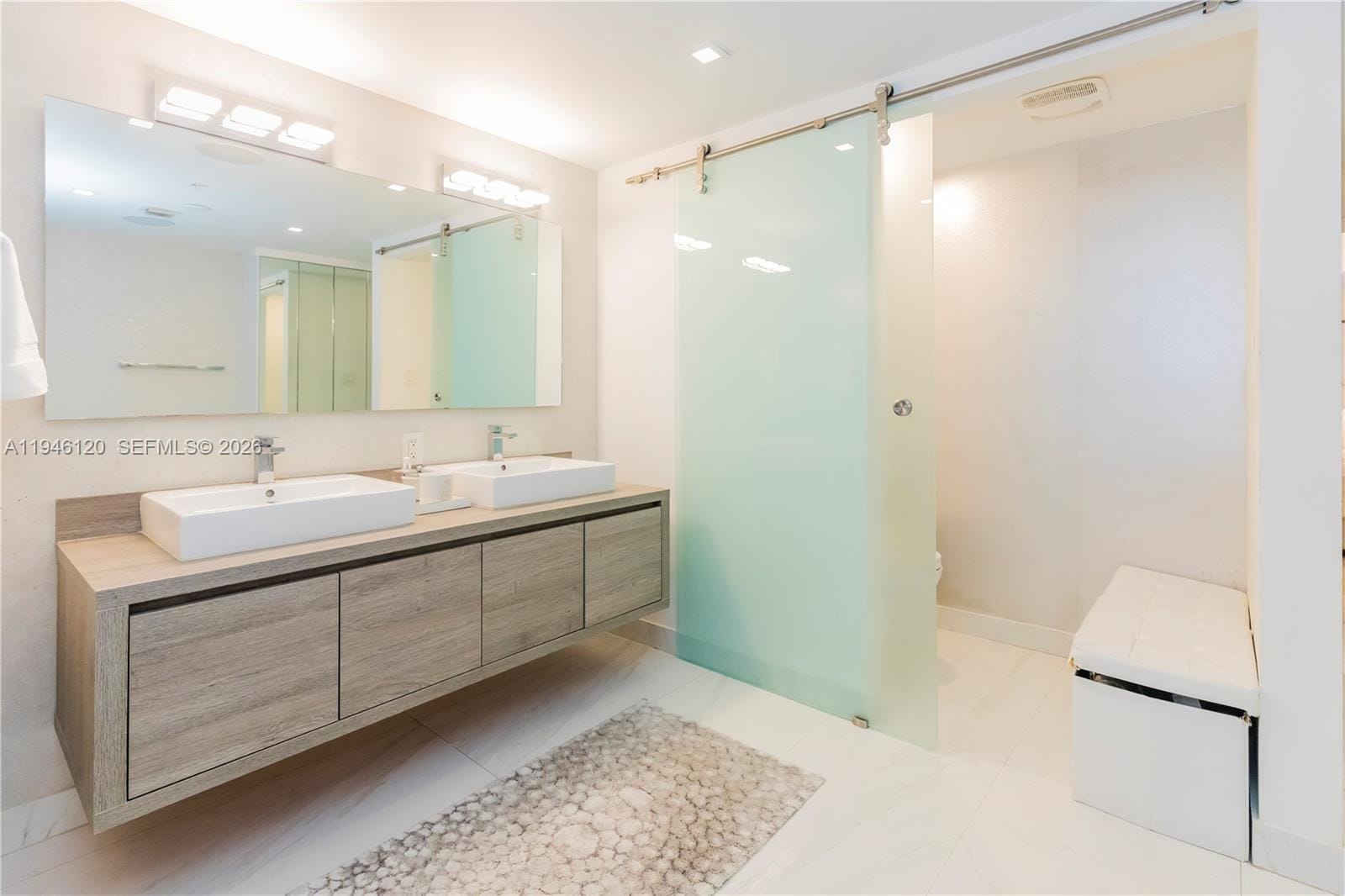 400 Sunny Isles Boulevard 1504, Sunny Isles Beach, FL 33160 photo 24