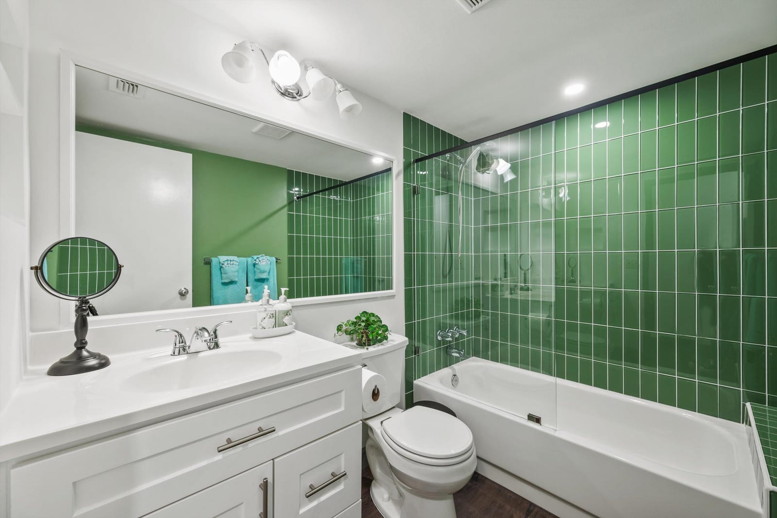 723 Sunny Pine Way B2 — photo 12