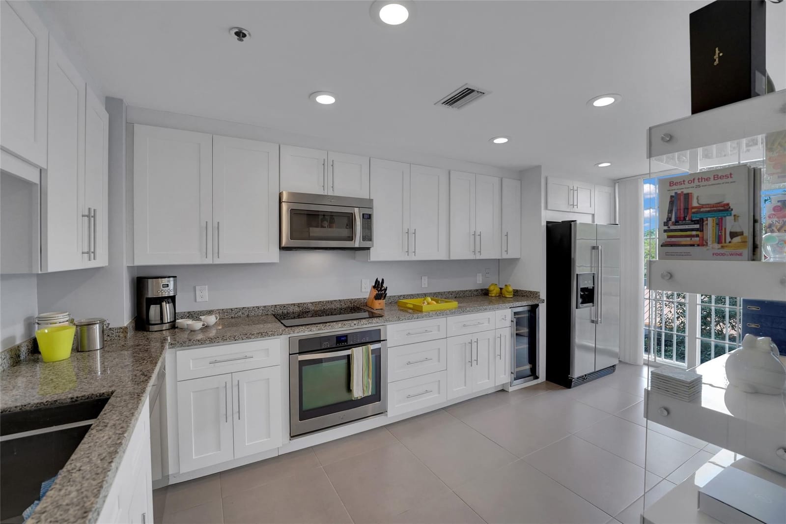 4108 W Palm Aire Drive 083b — photo 3