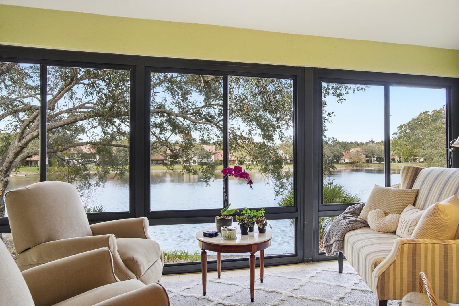 6100 SE Martinique Drive 201 — photo 2
