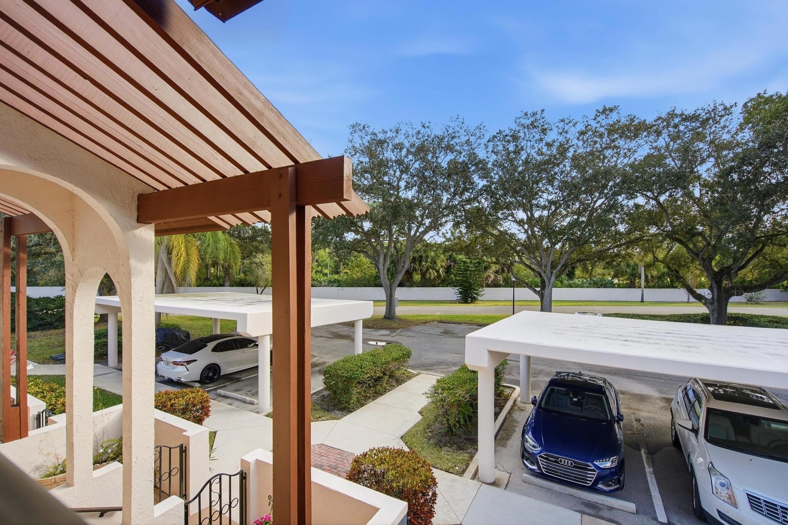 6100 SE Martinique Drive 201 — photo 11