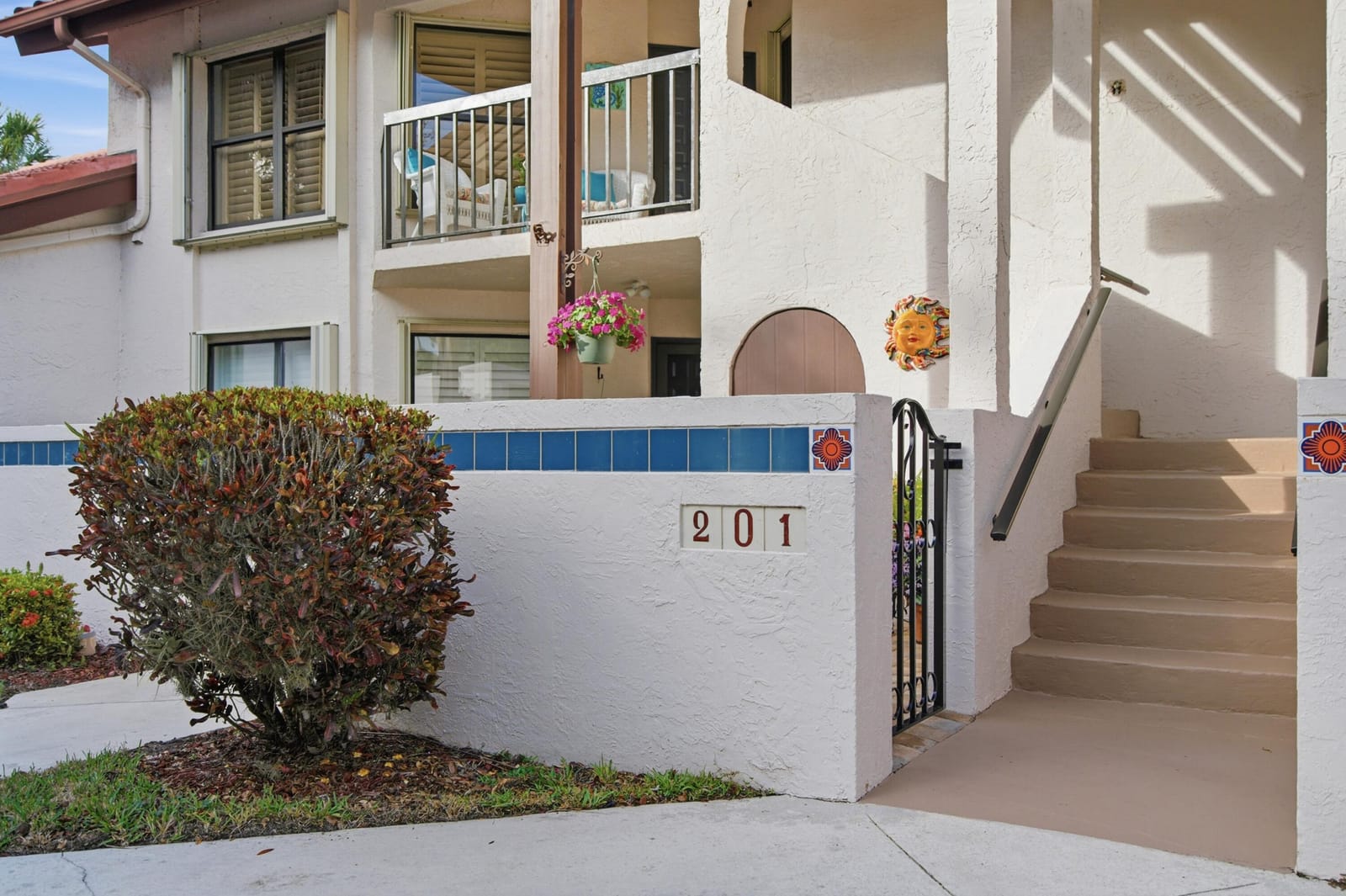 6100 SE Martinique Drive 201 — photo 9