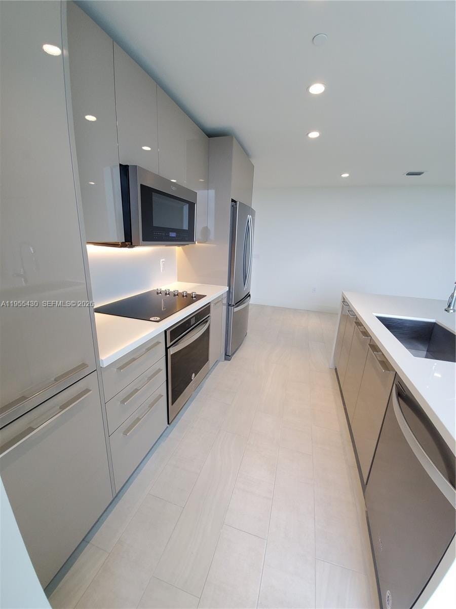 2000 Metropica Way 1401 — photo 5