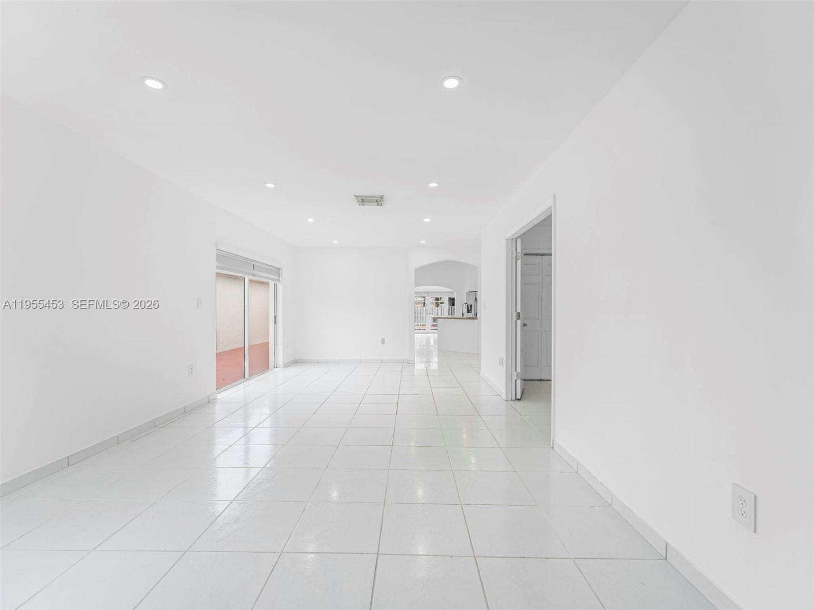 9435 SW 156th Place, Miami, FL 33196 photo 2