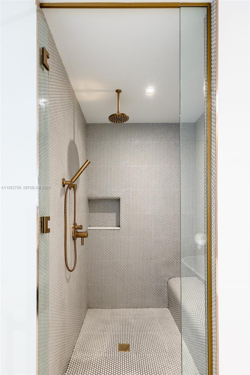 2678 Tigertail Avenue 1707, Miami, FL 33133 photo 14