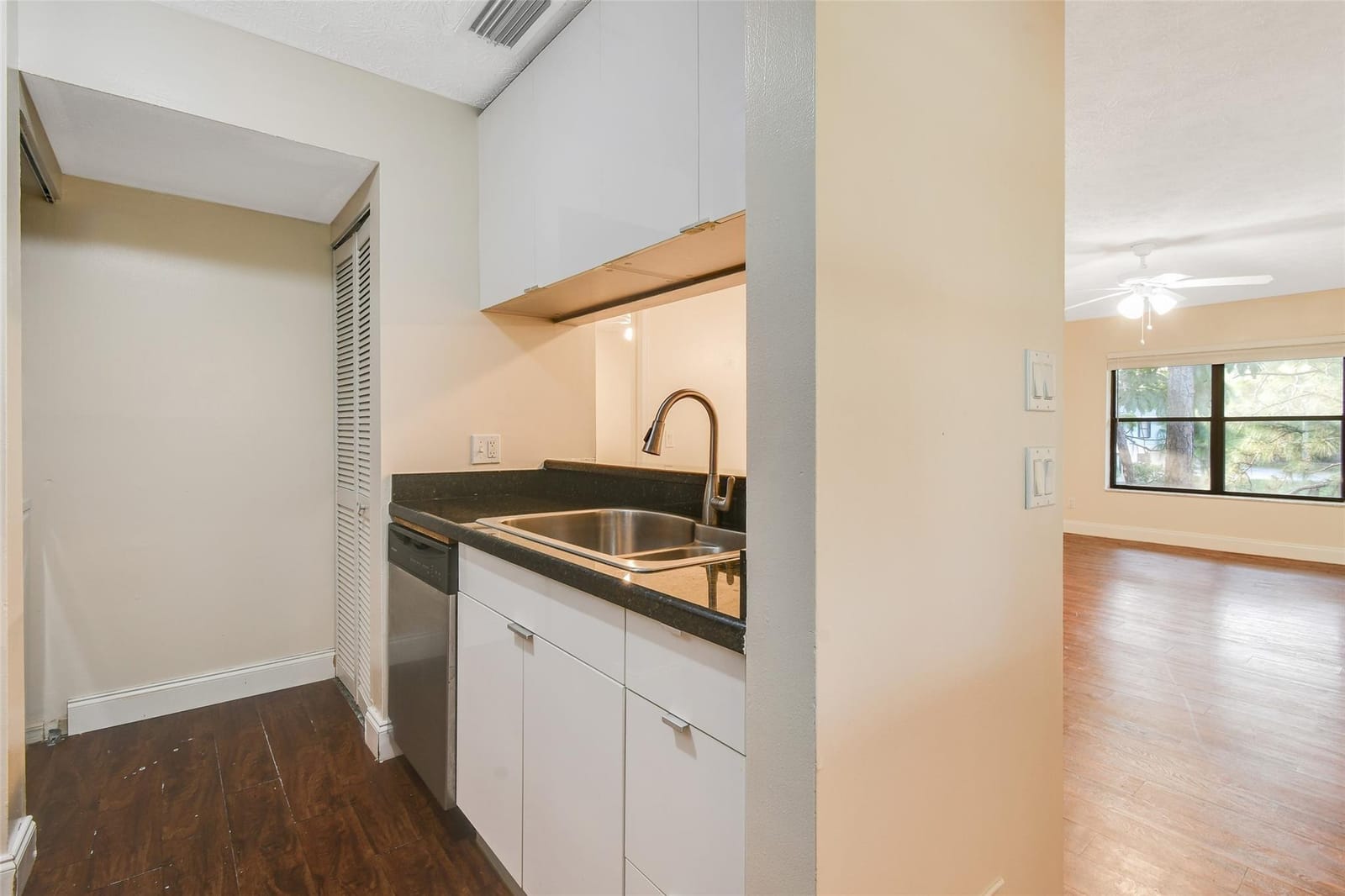 6549 SE Federal Highway 204 — photo 11