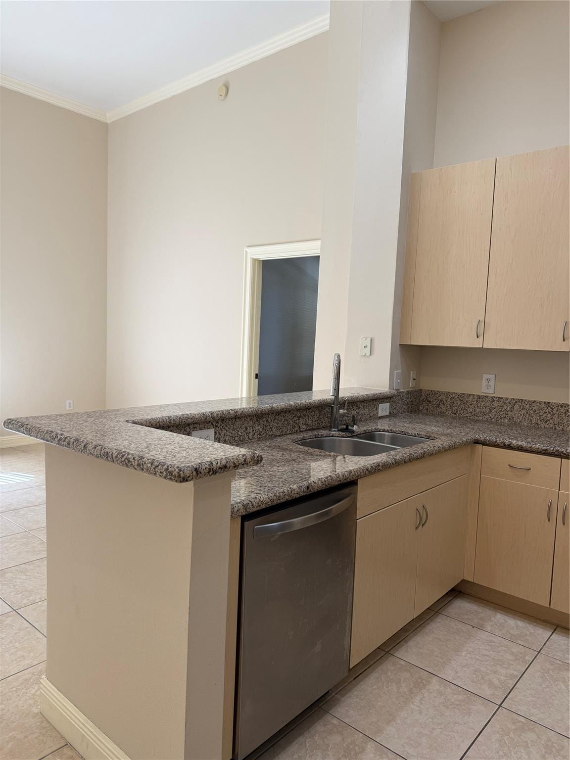 16102 Emerald Estates Drive 103 — photo 3