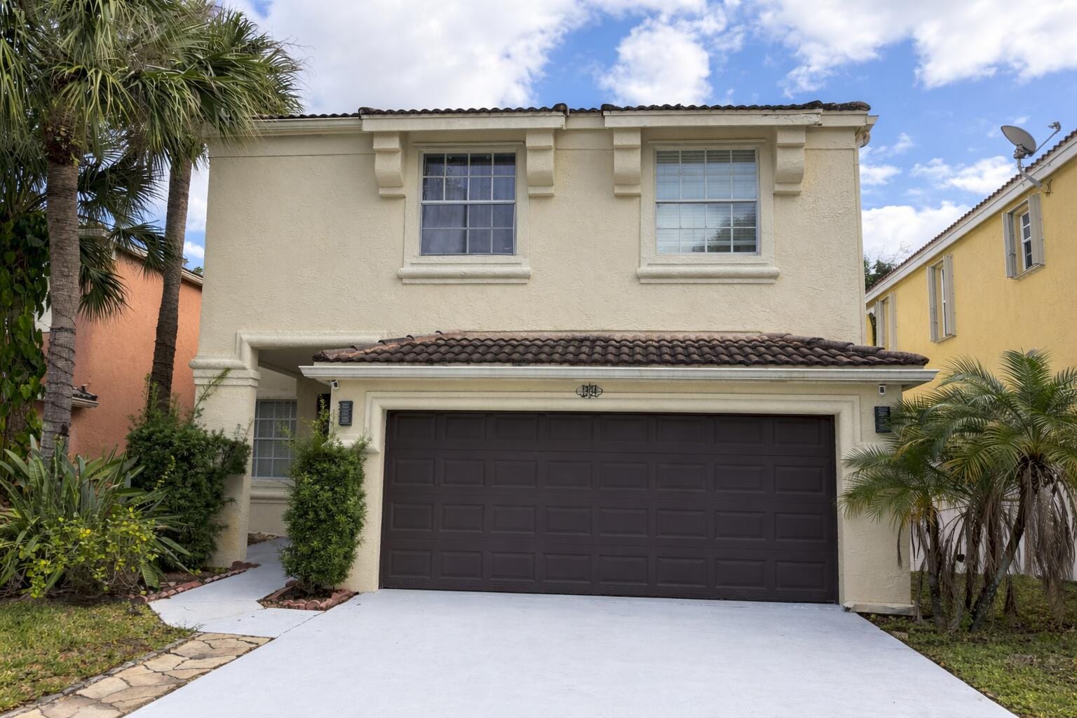 1304 Isleworth Court — photo 2