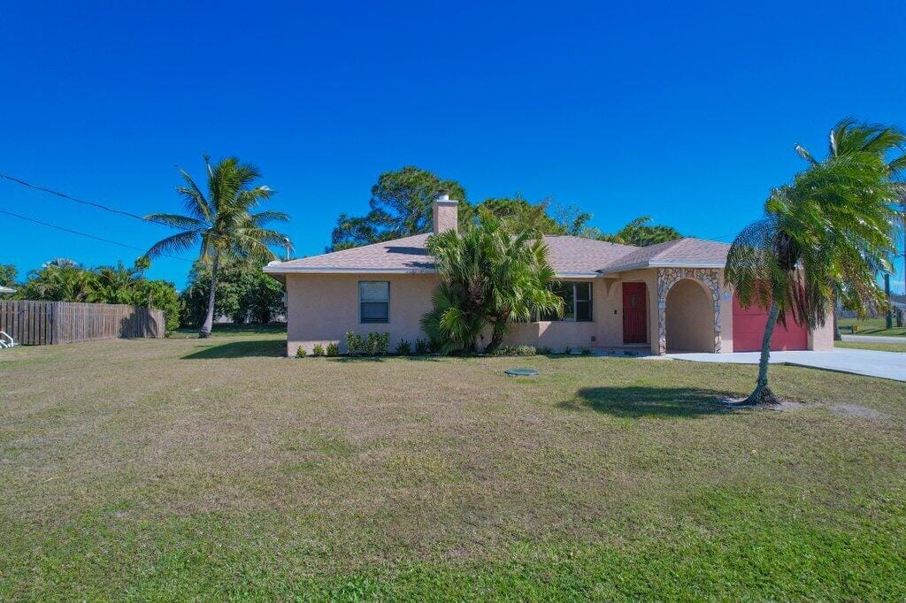2097 SE Mantua Street, Port St. Lucie, FL 34952 photo 22